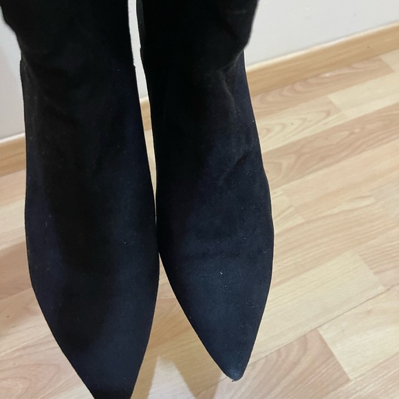 Suede over the knee boots in pristine condition - Picture 6 of 7